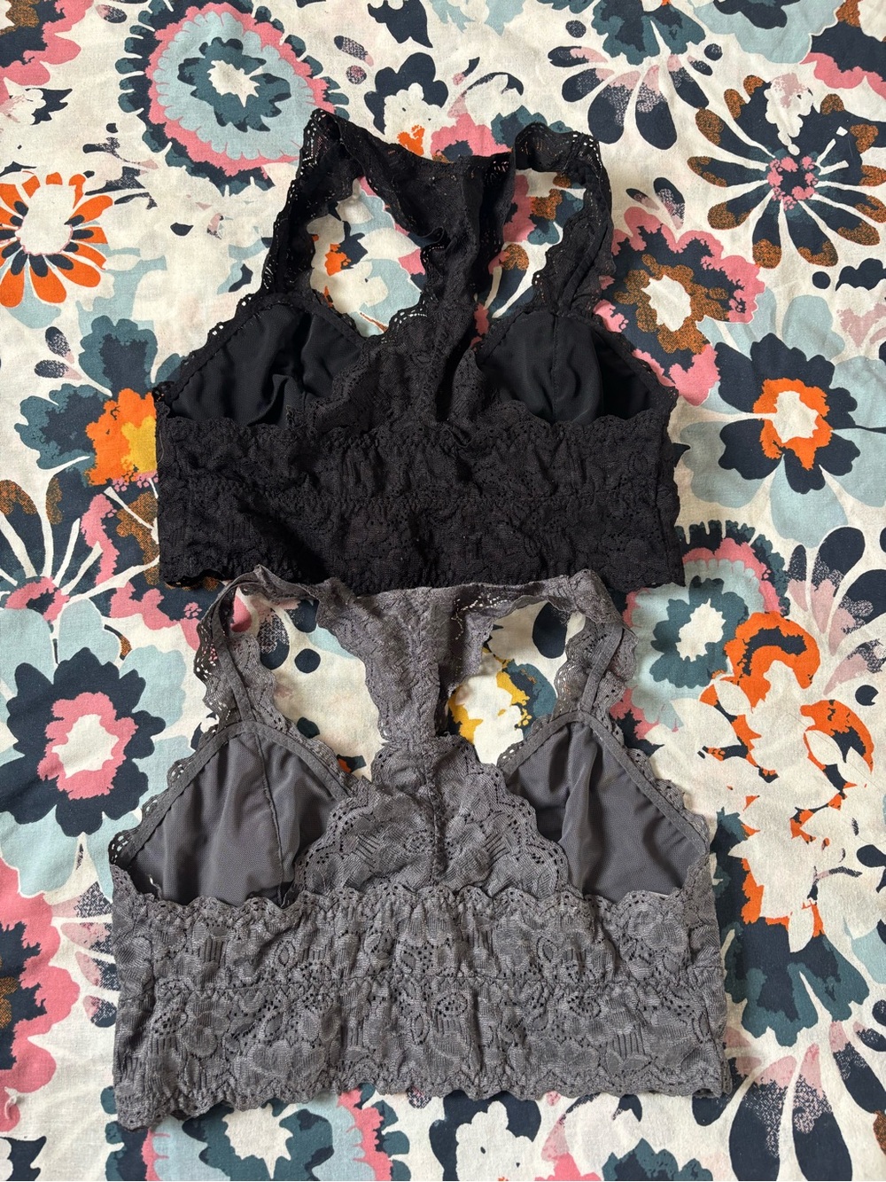 ✨ Bralette bundle ✨ - Picture 3 of 8